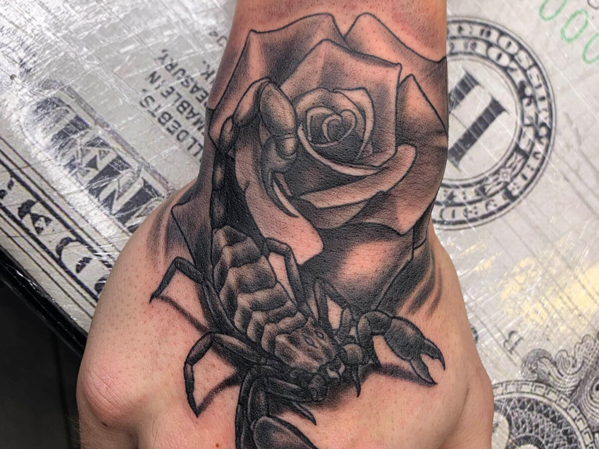 Black_and_grey_tattoo_2_.jpg